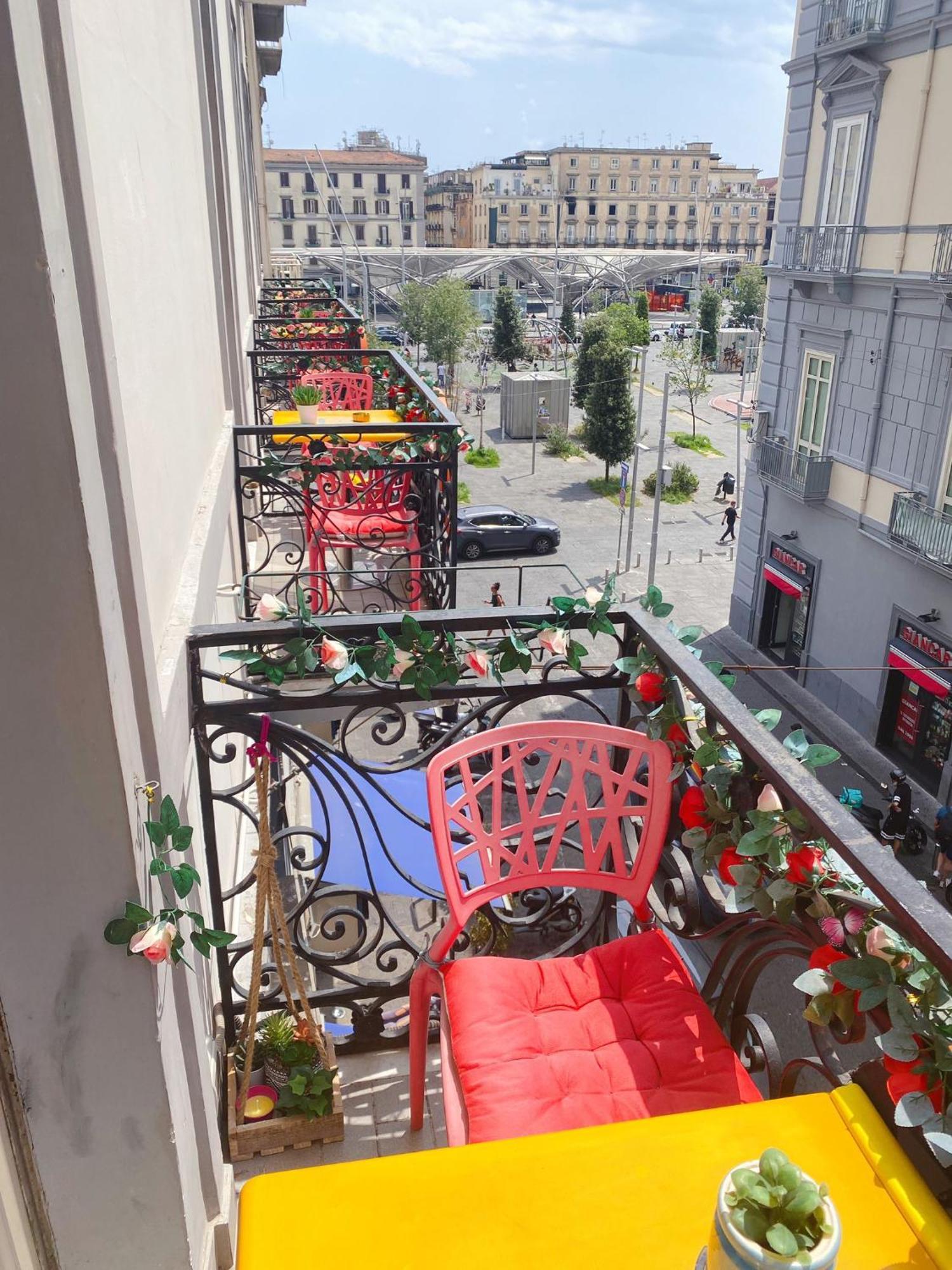 Dolce Vita Rooms Napoli Esterno foto